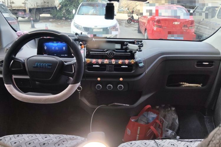 Used JMC E Fushun 2025 Model, Open Window Version, 41.86 kWh, Short Axle, Low-roof Center Console