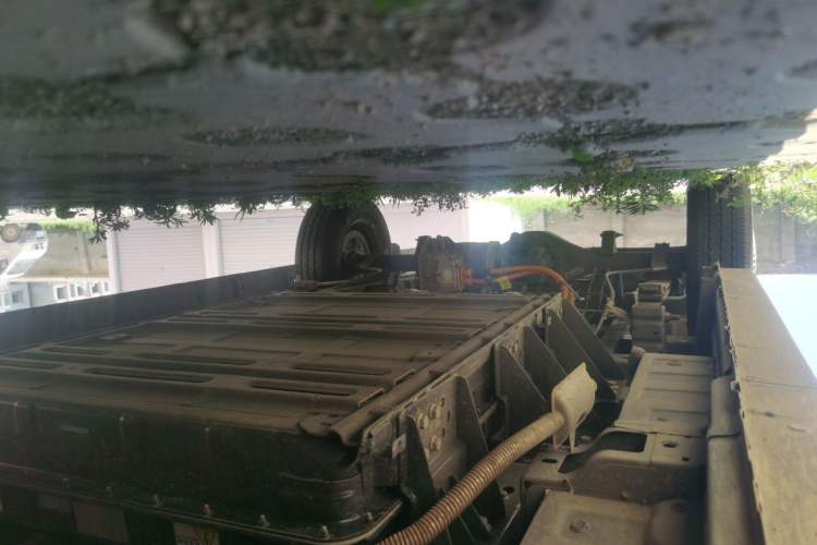 Used JMC E Fushun 2025 Model, Open Window Version, 41.86 kWh, Short Axle, Low-roof Chassis Front Right