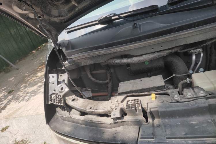 Used JMC E Fushun 2025 Model, Open Window Version, 41.86 kWh, Short Axle, Low-roof Engine Bay Right