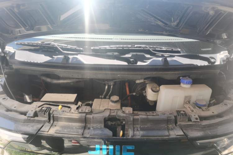 Used JMC E Fushun 2025 Model, Open Window Version, 41.86 kWh, Short Axle, Low-roof Engine Bay