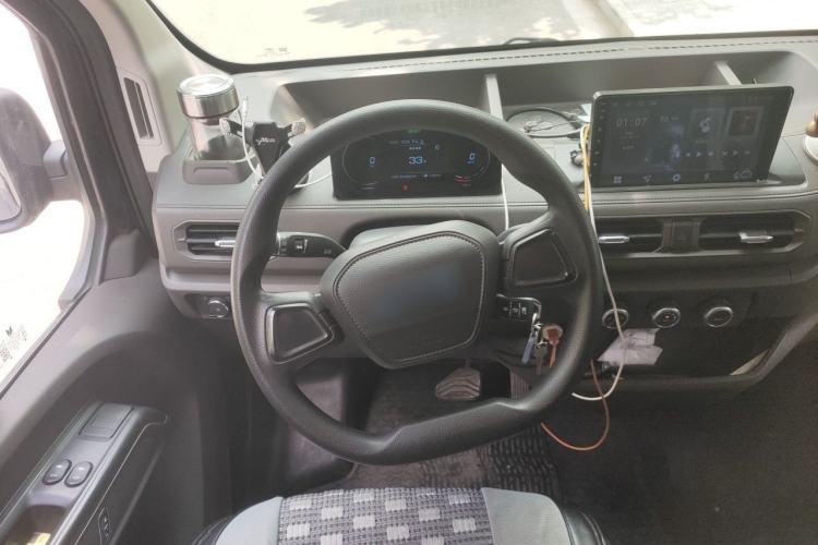 Used JMC E Fushun 2025 Model, Open Window Version, 41.86 kWh, Short Axle, Low-roof Steering Wheel