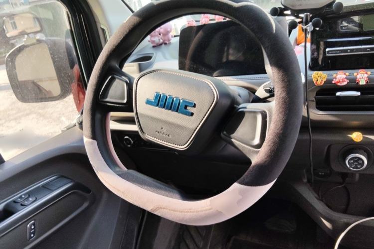 Used JMC E Fushun 2025 Model, Open Window Version, 41.86 kWh, Short Axle, Low-roof Steering Wheel