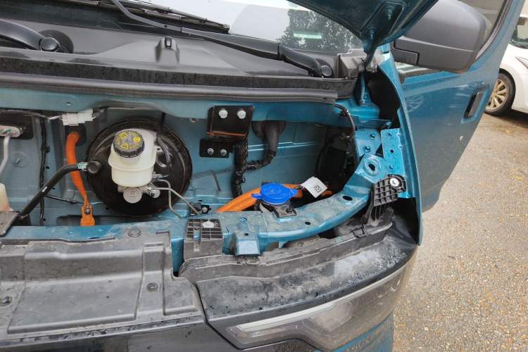 Used JMC E Fushun 2025 Model, Open Window Version, 41.86 kWh, Short Axle, Low-roof Engine Bay Left