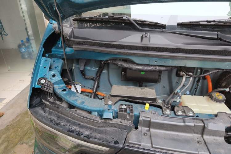 Used JMC E Fushun 2025 Model, Open Window Version, 41.86 kWh, Short Axle, Low-roof Engine Bay Right