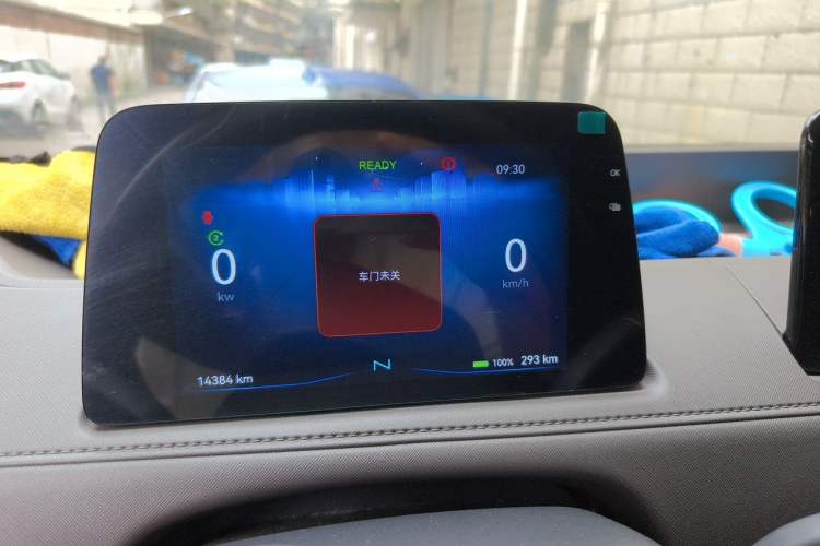 Used JMC E Fushun 2025 Model, Open Window Version, 41.86 kWh, Short Axle, Low-roof Instrument Cluster