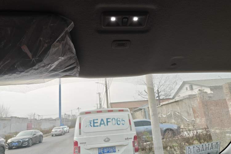 Used JMC E Fushun 2025 Model, Blind Window Version, 41.86 kWh, Short Axle, Low-roof, 3.0 tons Headliner