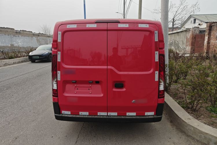 Used JMC E Fushun 2025 Model, Blind Window Version, 41.86 kWh, Short Axle, Low-roof, 3.0 tons Rear