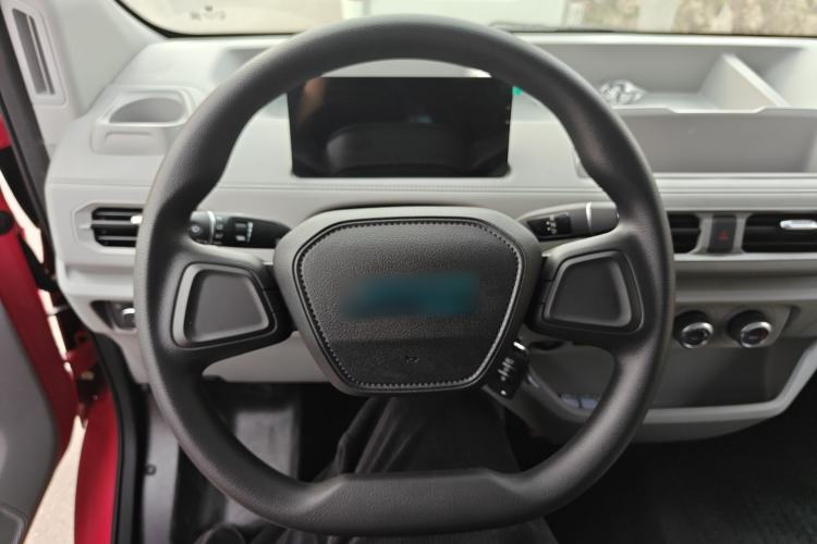 Used JMC E Fushun 2025 Model, Blind Window Version, 41.86 kWh, Short Axle, Low-roof, 3.0 tons Steering Wheel