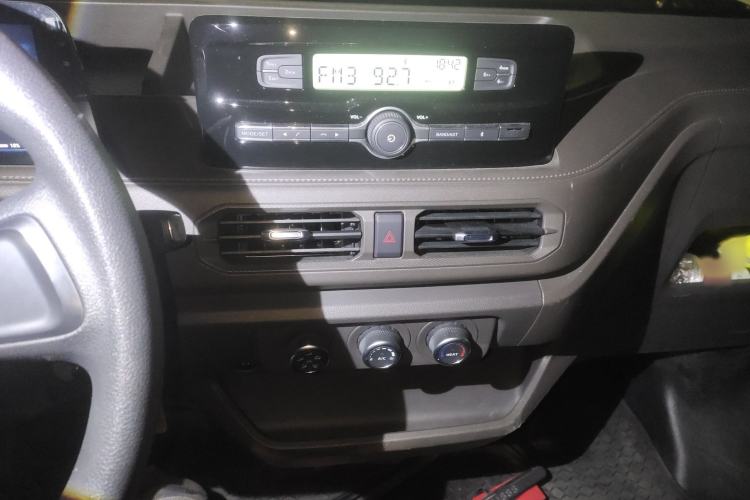 Used JMC E Fushun 2025 Model, Open Window Version, 41.86 kWh, Short Axle, Low-roof Audio And AC Panel