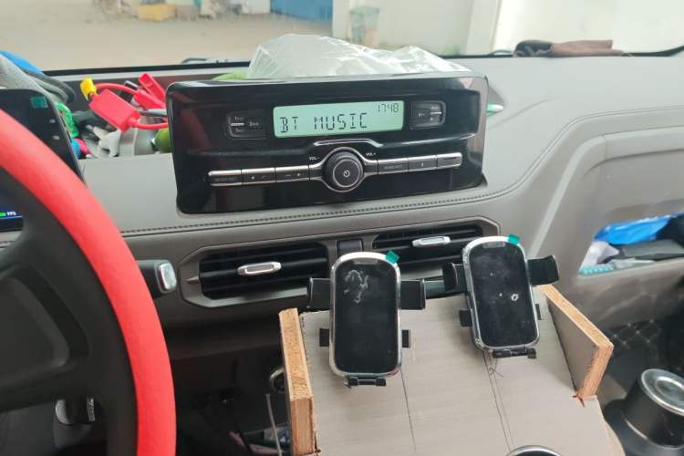 Used JMC E Fushun 2025 Model, Open Window Version, 77 kWh, Mid-axle, Mid-roof Audio And AC Panel
