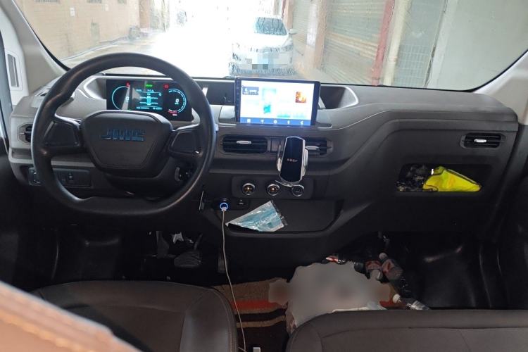Used JMC E Fushun 2025 Model, Open Window Version, 41.86 kWh, Short Axle, Low-roof Center Console
