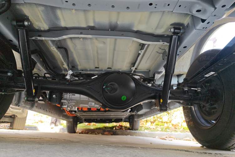 Used JMC E Fushun 2025 Model, Open Window Version, 53.58 kWh, Mid-axle, Low-roof Chassis Rear