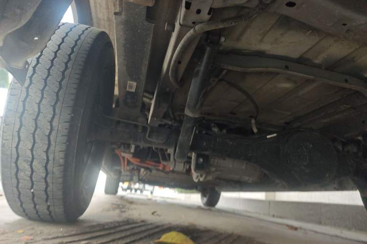 Used JMC E Fushun 2025 Model, Open Window Version, 53.58 kWh, Mid-axle, Low-roof Chassis Rear Left