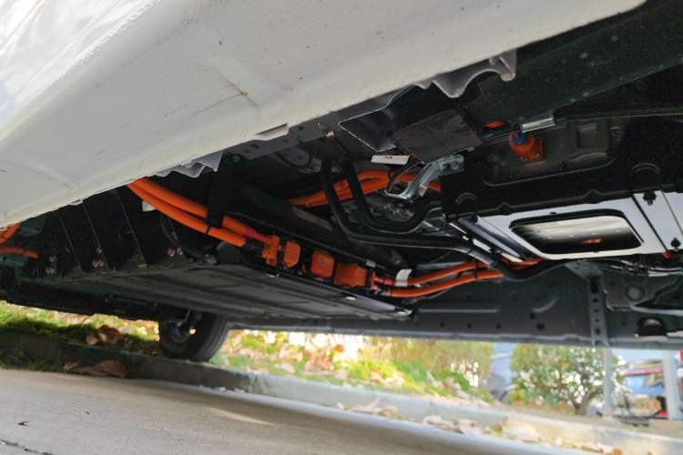 Used JMC E Fushun 2025 Model, Open Window Version, 53.58 kWh, Mid-axle, Low-roof Chassis Rear Left