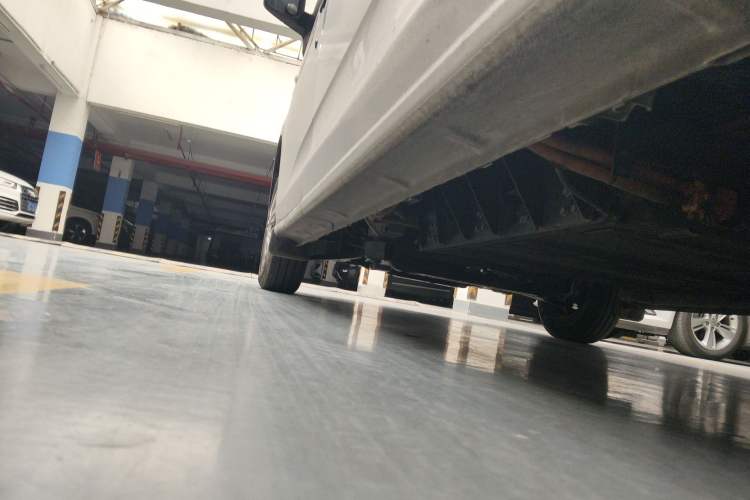 Used JMC E Fushun 2025 Model, Open Window Version, 53.58 kWh, Mid-axle, Low-roof Chassis Rear Left