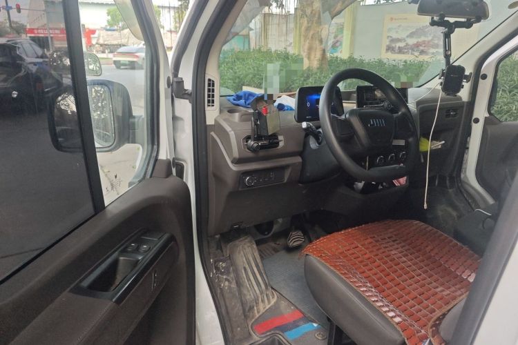 Used JMC E Fushun 2025 Model, Open Window Version, 53.58 kWh, Mid-axle, Low-roof Driver Seat