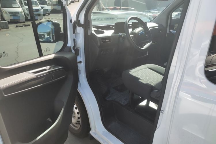Used JMC E Fushun 2025 Model, Open Window Version, 53.58 kWh, Mid-axle, Mid-roof Driver Seat