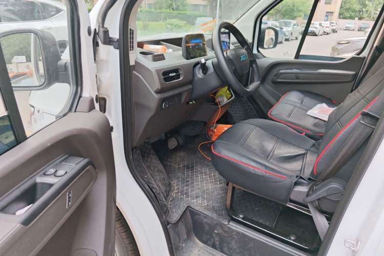 Used JMC E Fushun 2025 Model, Open Window Version, 41.86 kWh, Short Axle, Low-roof Driver Seat