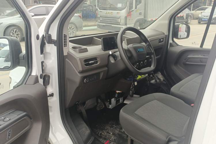 Used JMC E Fushun 2025 Model 41.5 kWh Blind Window Version, Short Wheelbase Low Roof, 3.0 tons Driver Seat