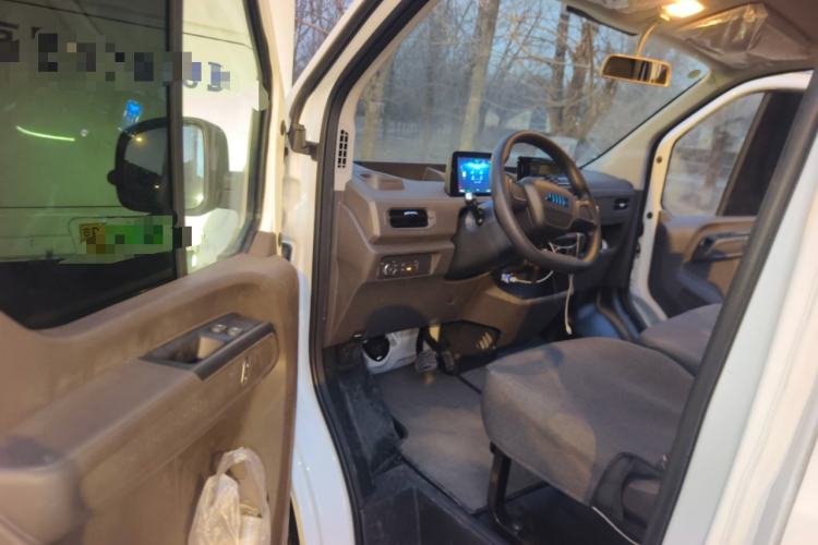 Used JMC E Fushun 2025 Model, Open Window Version, 77 kWh, Mid-axle, Mid-roof Driver Seat