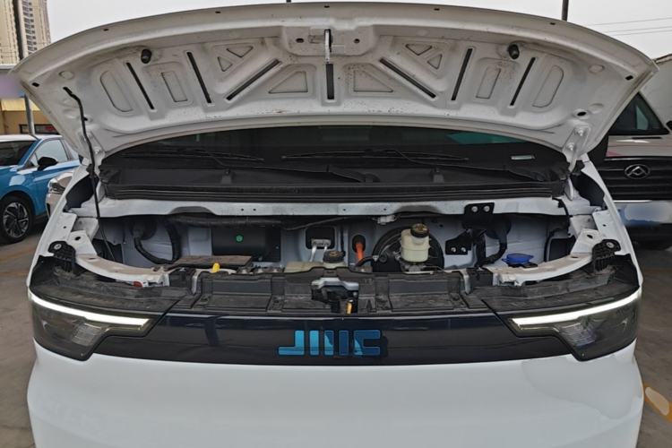 Used JMC E Fushun 2025 Model, Open Window Version, 41.86 kWh, Short Axle, Low-roof Engine Bay