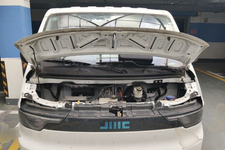 Used JMC E Fushun 2025 Model, Open Window Version, 53.58 kWh, Mid-axle, Low-roof Engine Bay