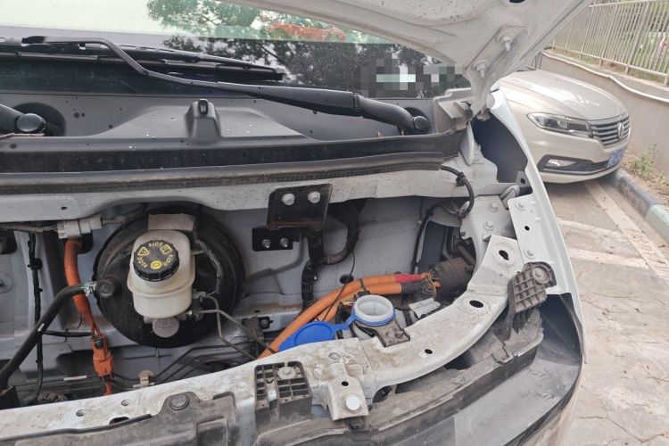 Used JMC E Fushun 2025 Model, Open Window Version, 41.86 kWh, Short Axle, Low-roof Engine Bay Left