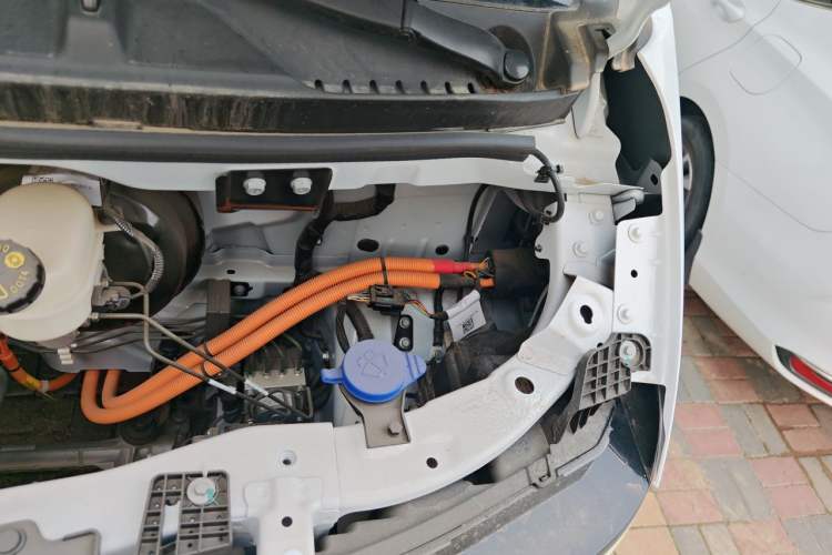 Used JMC E Fushun 2025 Model, Open Window Version, 41.86 kWh, Short Axle, Low-roof Engine Bay Left
