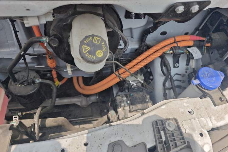 Used JMC E Fushun 2025 Model, Open Window Version, 41.86 kWh, Short Axle, Low-roof Engine Bay Left