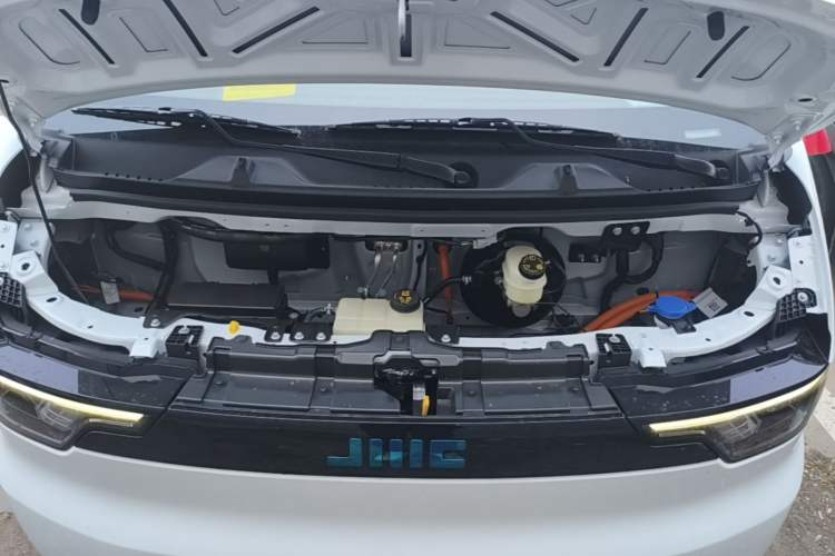 Used JMC E Fushun 2025 Model, Open Window Version, 41.86 kWh, Short Axle, Low-roof Engine Bay