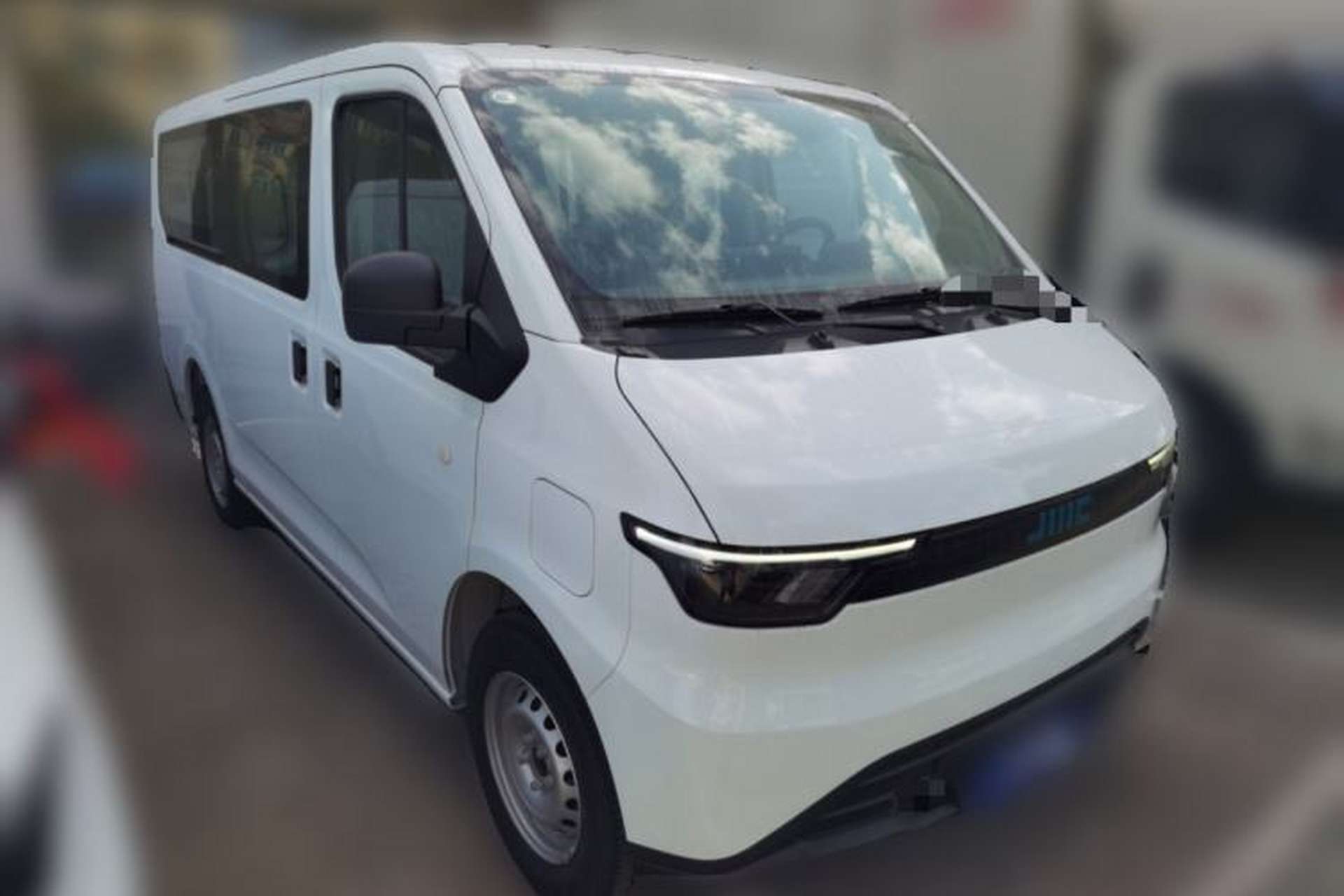 Used JMC E Fushun 2025 Model, Open Window Version, 41.86 kWh, Short Axle, Low-roof Exterior 2