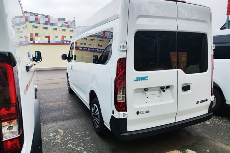 Used JMC E Fushun 2025 Model, Open Window Version, 53.58 kWh, Mid-axle, Mid-roof Exterior 2