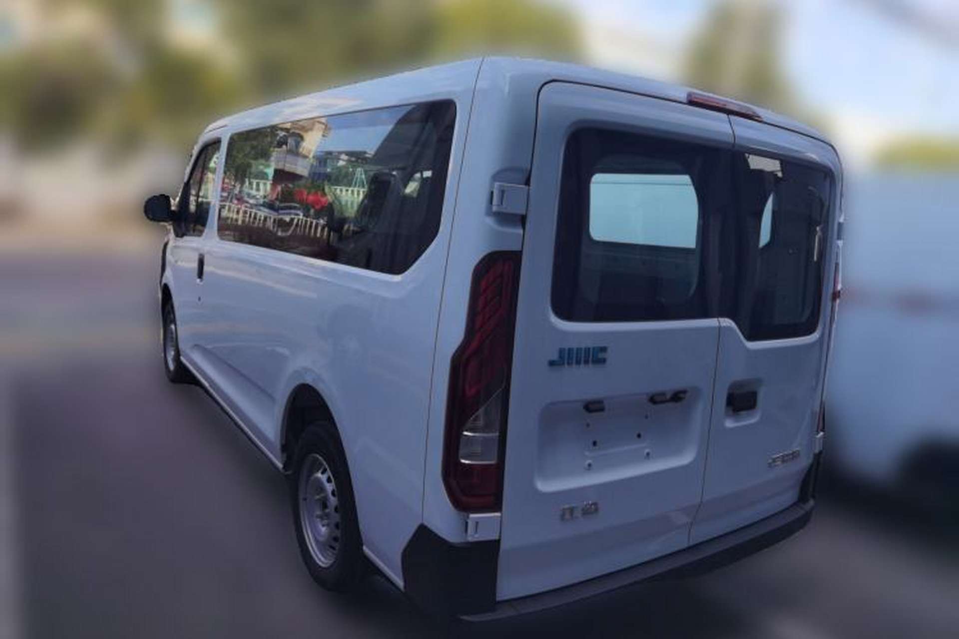 Used JMC E Fushun 2025 Model, Open Window Version, 41.86 kWh, Short Axle, Low-roof Exterior 3
