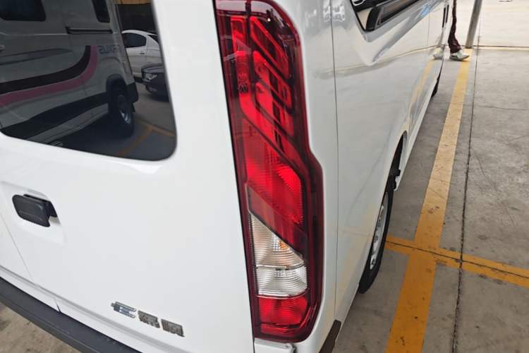 Used JMC E Fushun 2025 Model, Open Window Version, 41.86 kWh, Short Axle, Low-roof Exterior 3