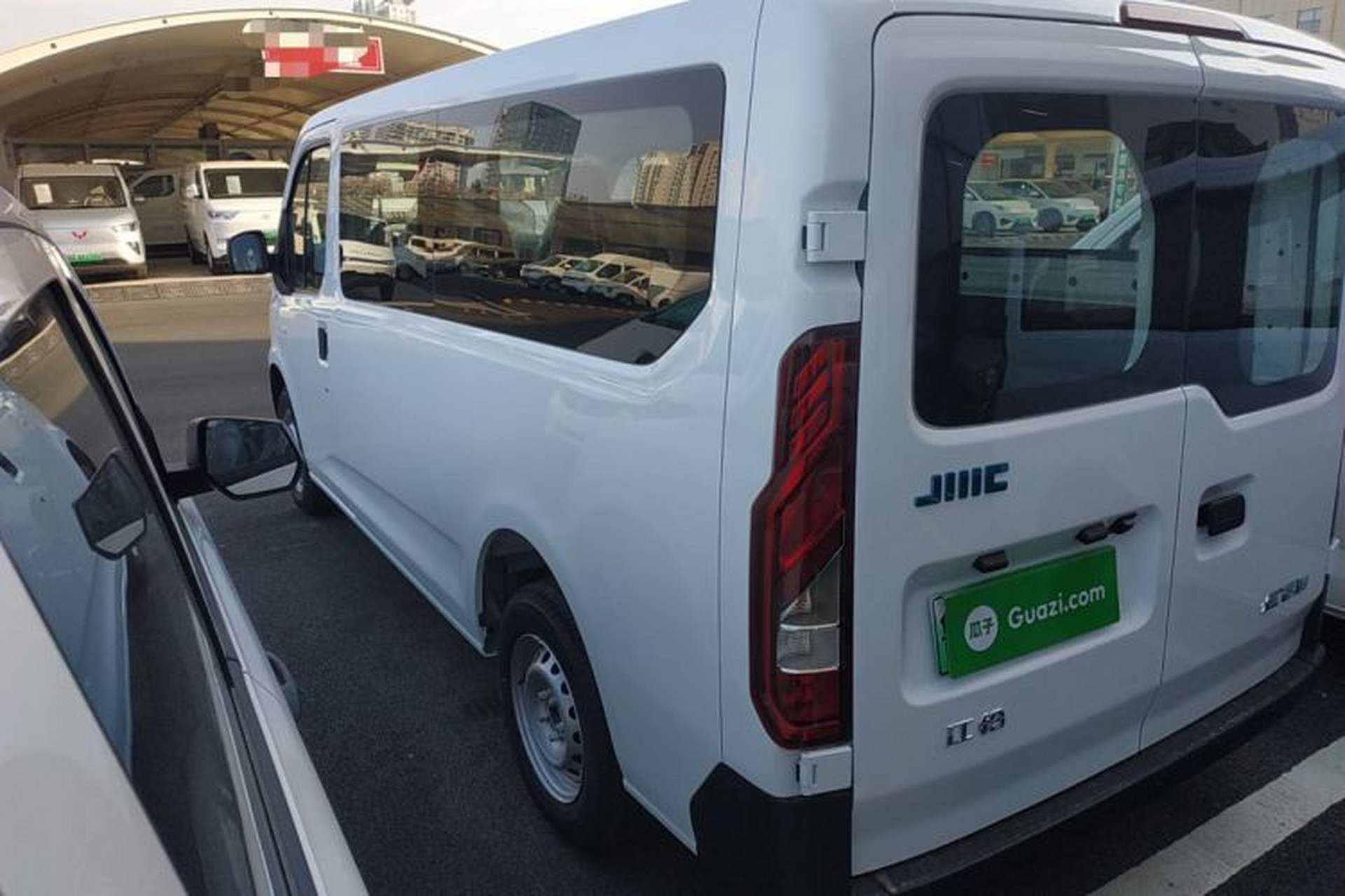 Used JMC E Fushun 2025 Model, Open Window Version, 41.86 kWh, Short Axle, Low-roof Exterior 3