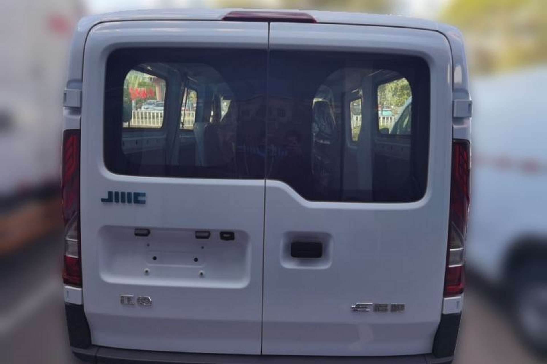 Used JMC E Fushun 2025 Model, Open Window Version, 41.86 kWh, Short Axle, Low-roof Exterior 4