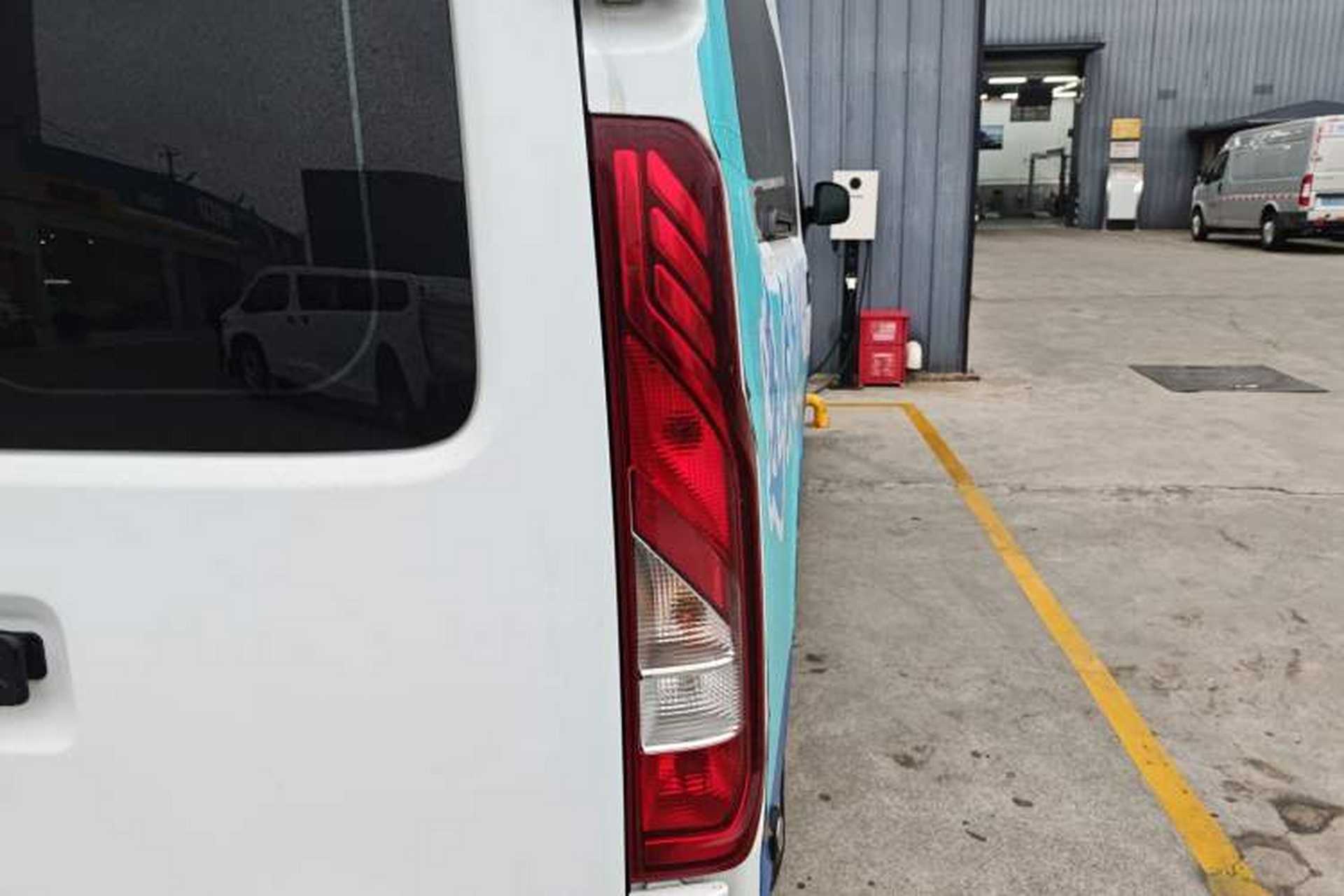 Used JMC E Fushun 2025 Model, Open Window Version, 53.58 kWh, Mid-axle, Mid-roof Exterior 6