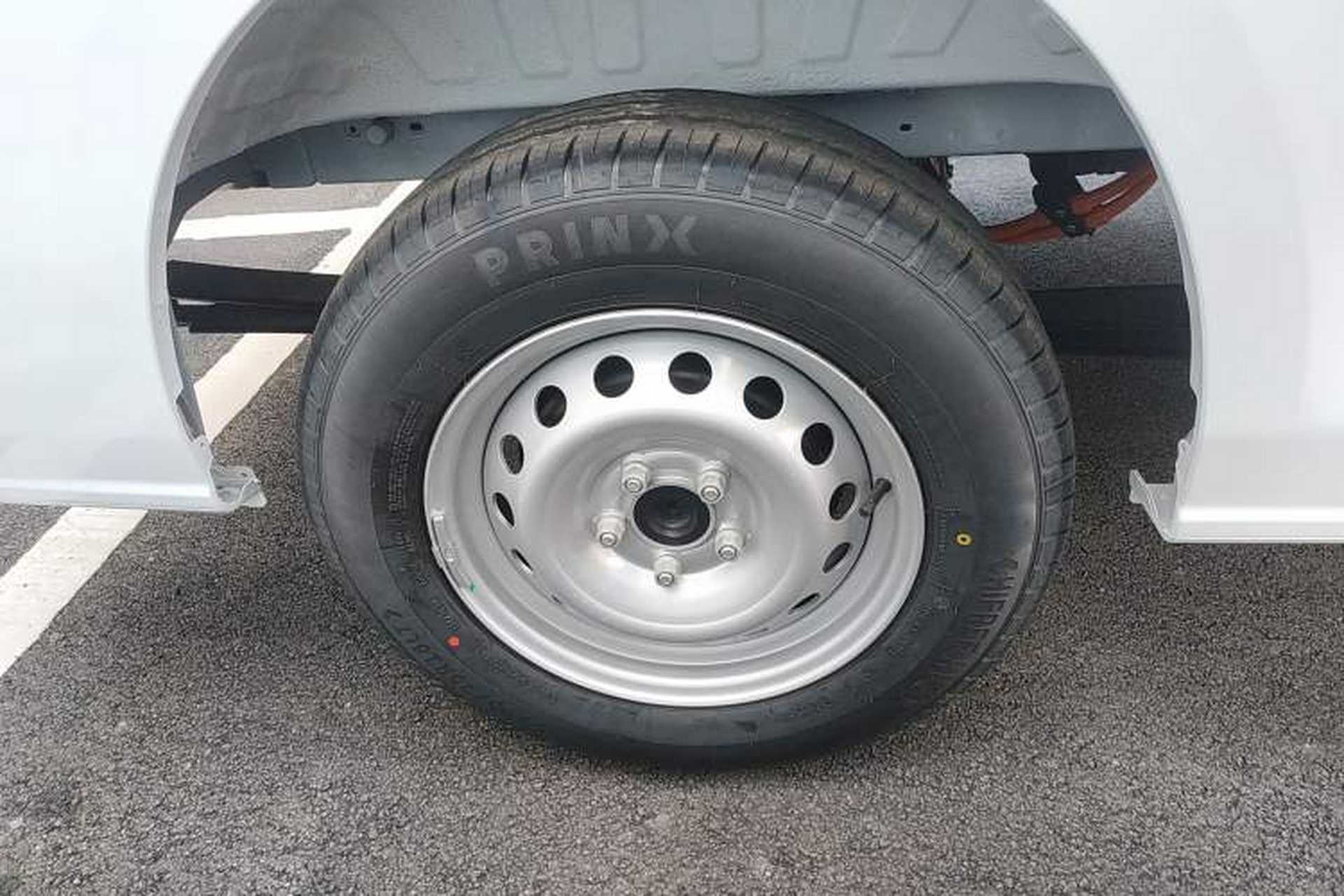 Used JMC E Fushun 2025 Model, Open Window Version, 41.86 kWh, Short Axle, Low-roof Exterior 8