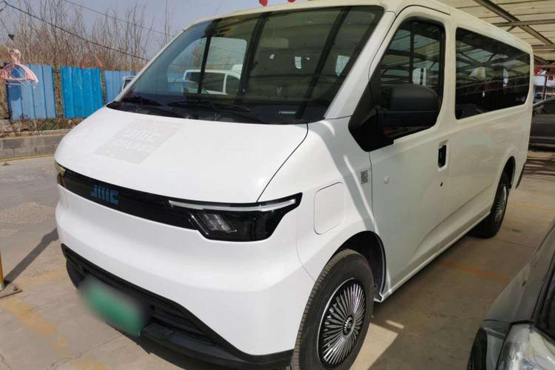Used JMC E Fushun 2025 Model, Open Window Version, 41.86 kWh, Short Axle, Low-roof Front Left 45 Deg