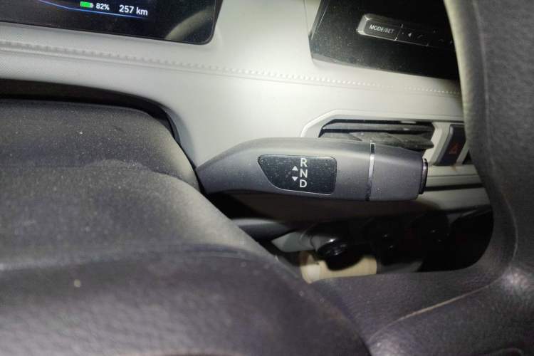 Used JMC E Fushun 2025 Model, Open Window Version, 53.58 kWh, Mid-axle, Mid-roof Gear Lever