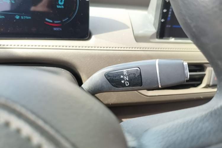 Used JMC E Fushun 2025 Model, Open Window Version, 41.86 kWh, Short Axle, Low-roof Gear Lever