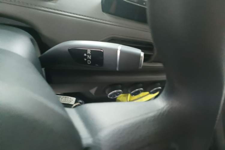 Used JMC E Fushun 2025 Model, Open Window Version, 41.86 kWh, Short Axle, Low-roof Gear Lever