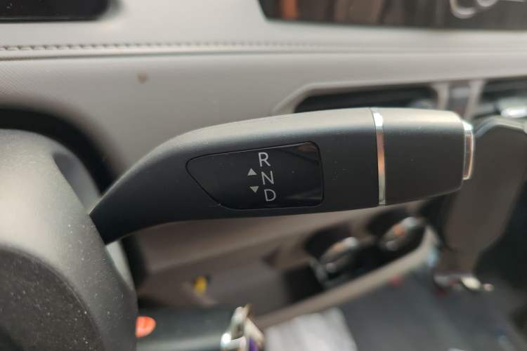 Used JMC E Fushun 2025 Model, Open Window Version, 53.58 kWh, Mid-axle, Mid-roof Gear Lever