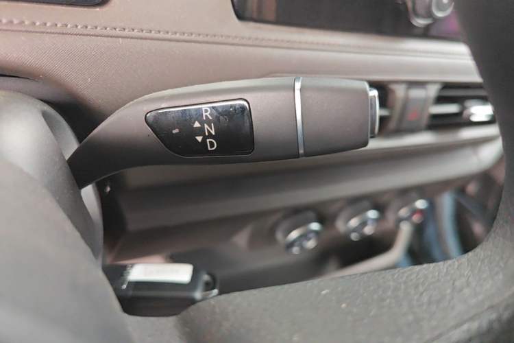Used JMC E Fushun 2025 Model, Open Window Version, 41.86 kWh, Short Axle, Low-roof Gear Lever