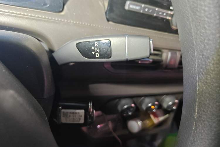 Used JMC E Fushun 2025 Model, Open Window Version, 41.86 kWh, Short Axle, Low-roof Gear Lever