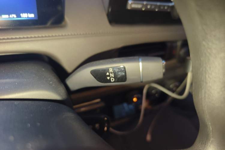Used JMC E Fushun 2025 Model, Open Window Version, 77 kWh, Mid-axle, Mid-roof Gear Lever