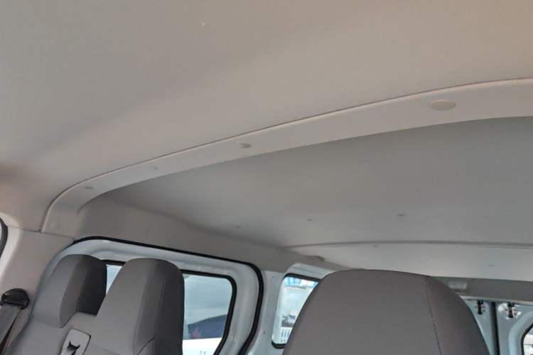 Used JMC E Fushun 2025 Model, Open Window Version, 41.86 kWh, Short Axle, Low-roof Headliner