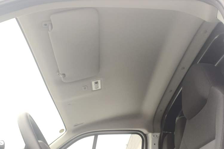 Used JMC E Fushun 2025 Model 41.5 kWh Blind Window Version, Short Wheelbase Low Roof, 3.0 tons Headliner