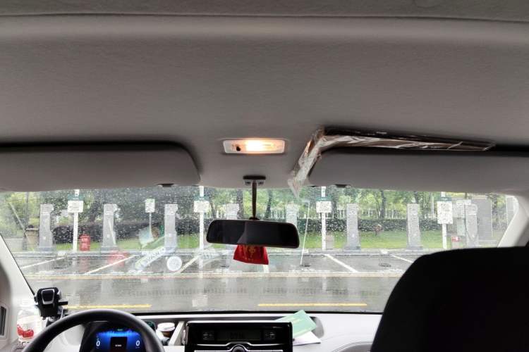 Used JMC E Fushun 2025 Model, Open Window Version, 41.86 kWh, Short Axle, Low-roof Headliner