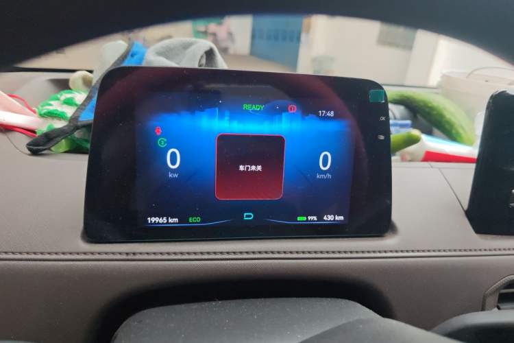 Used JMC E Fushun 2025 Model, Open Window Version, 77 kWh, Mid-axle, Mid-roof Instrument Cluster